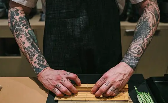 kissaki tattoed sushi chef