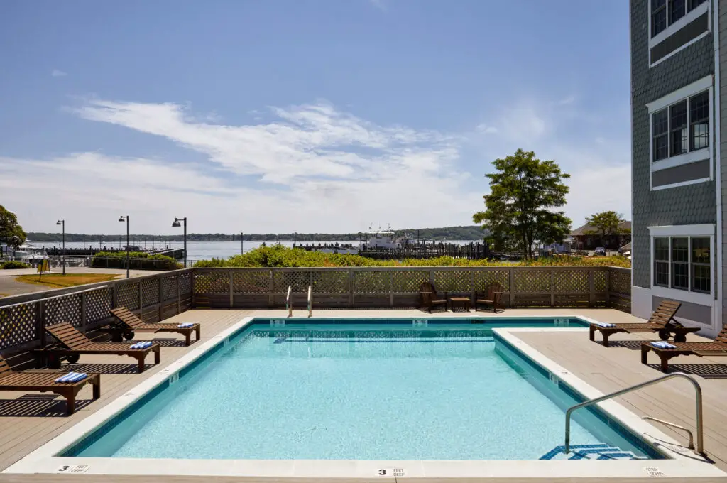 greenport hotels