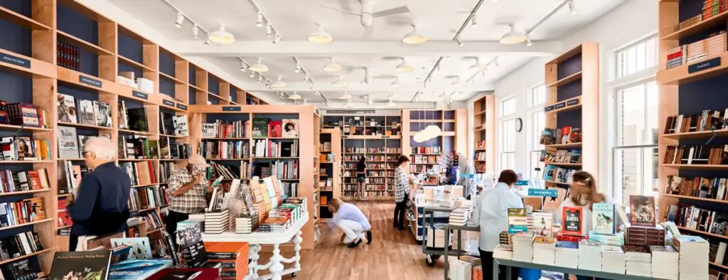 Long Island bookstores