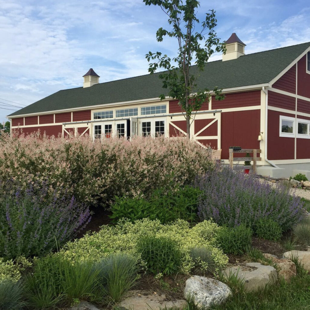 8 Hands Farm