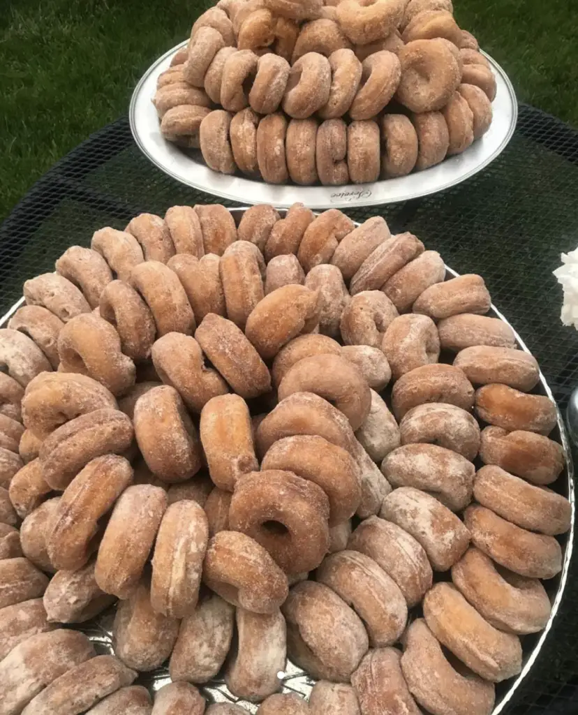 Long Island apple cider donuts